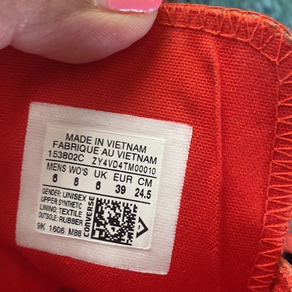 Converse - Picture 7 of 9